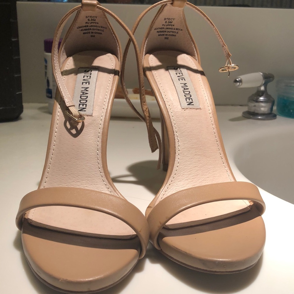 Nude Steve Madden heels